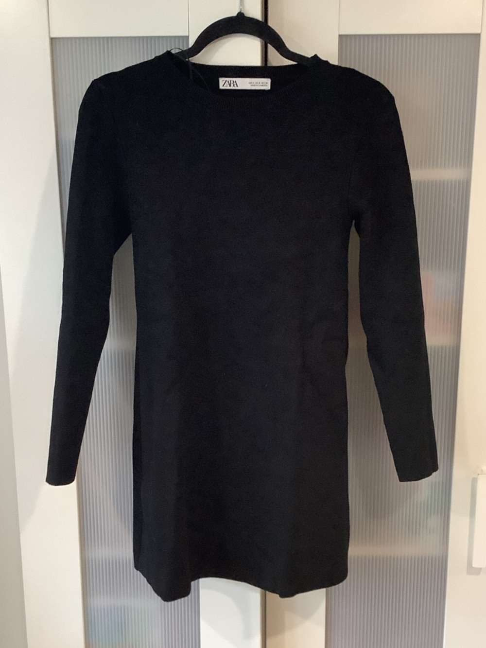 Zara Black Long-Sleeve Crewneck Knit dress